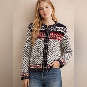 Women's Nordic  fair isle cardigan metal clasps Large